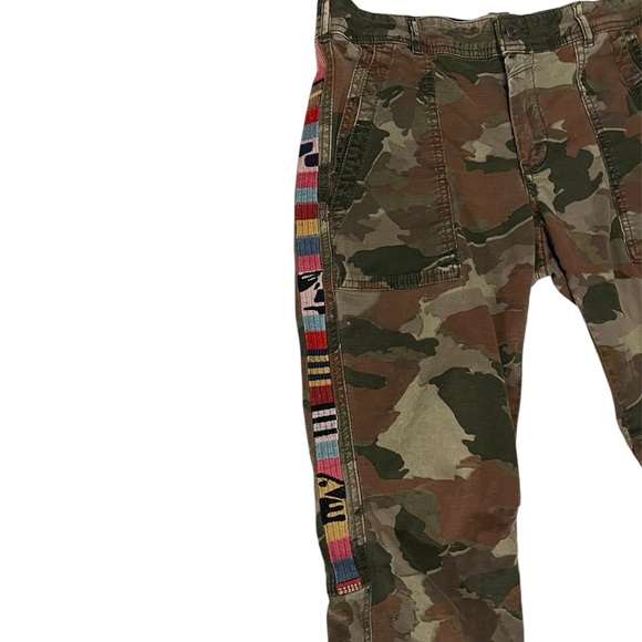 Anthropologie Wander Camo Pants - Picture 5 of 6